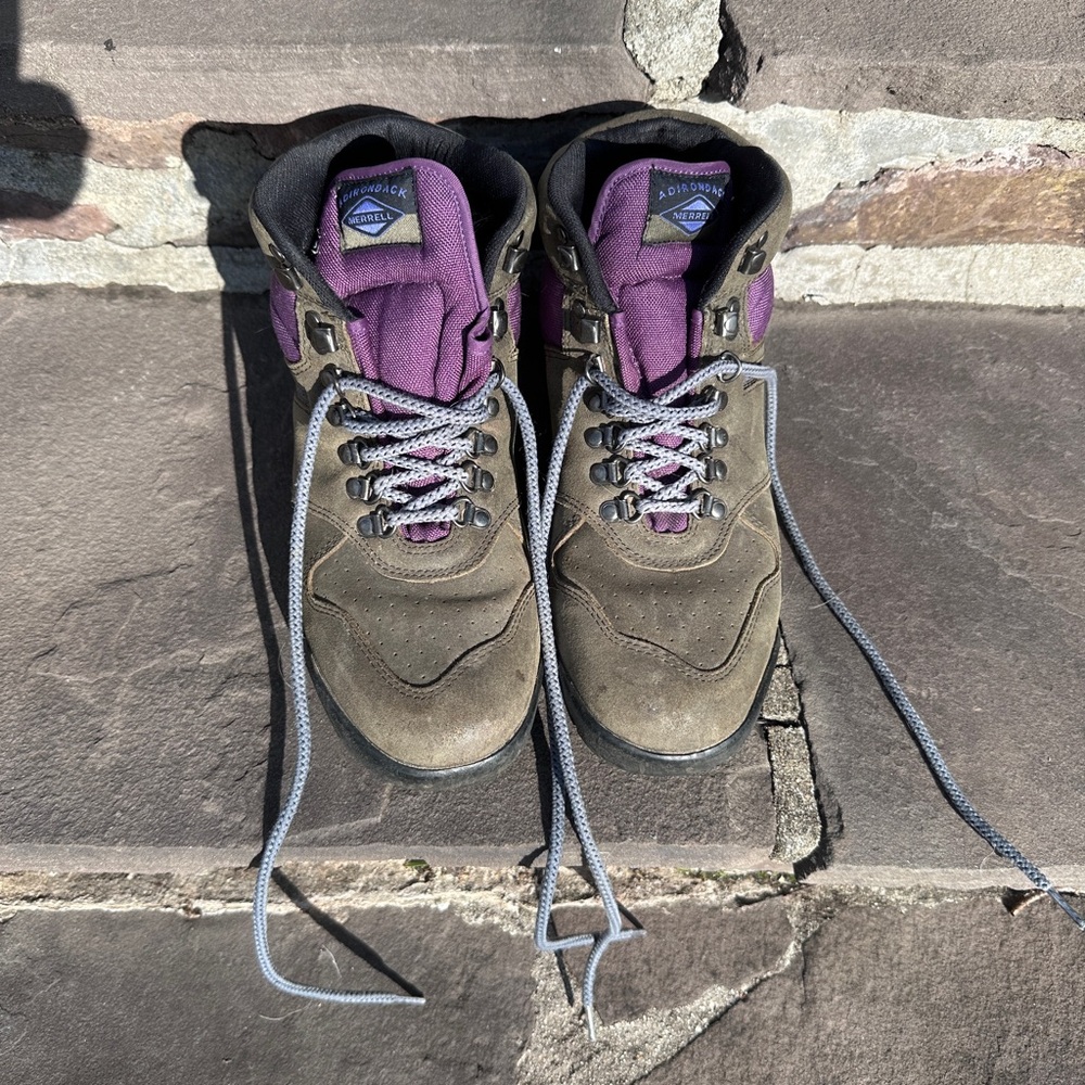 Merrell Women's Hiking Boots in olive and Purple 10